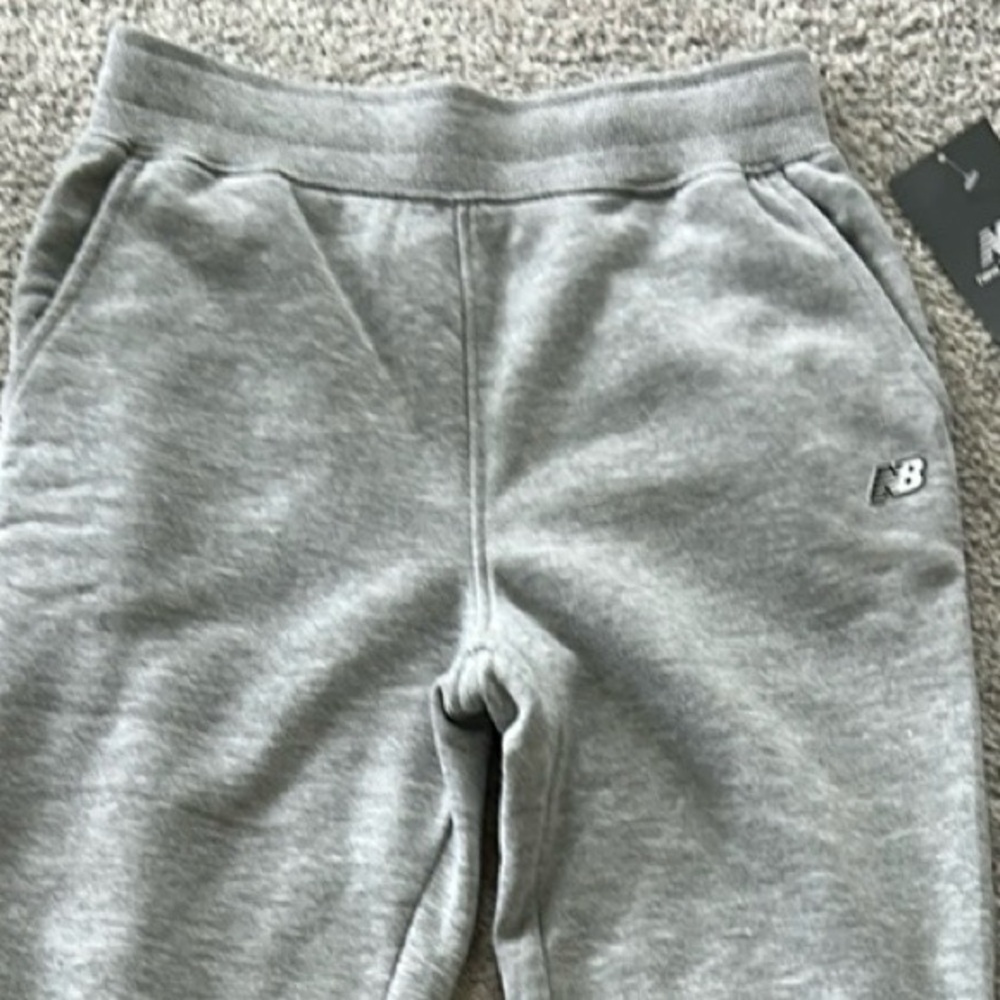 Girls New Balance Light Gray Jogger/Sweatpants - Picture 2 of 6